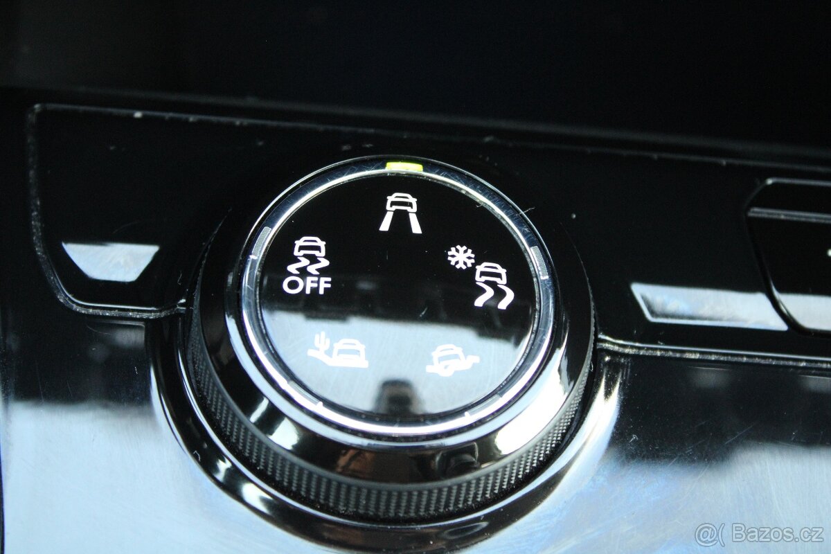 Peugeot 3008 1,2 PureTech 1.MAJ,ČR,ALLURE,2017 - 9