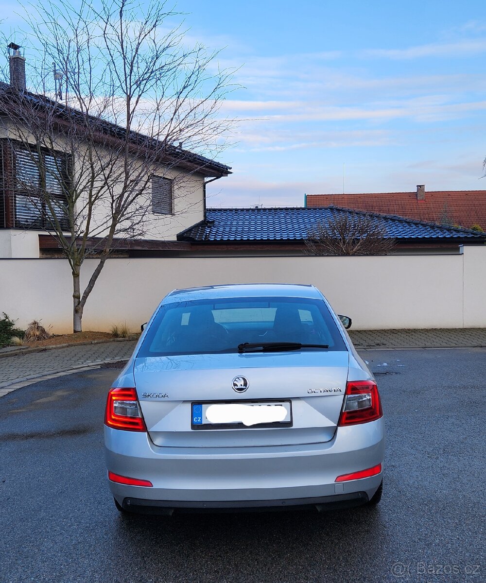 Škoda Octavia 3 1.6 TDI Model 2015 - 9