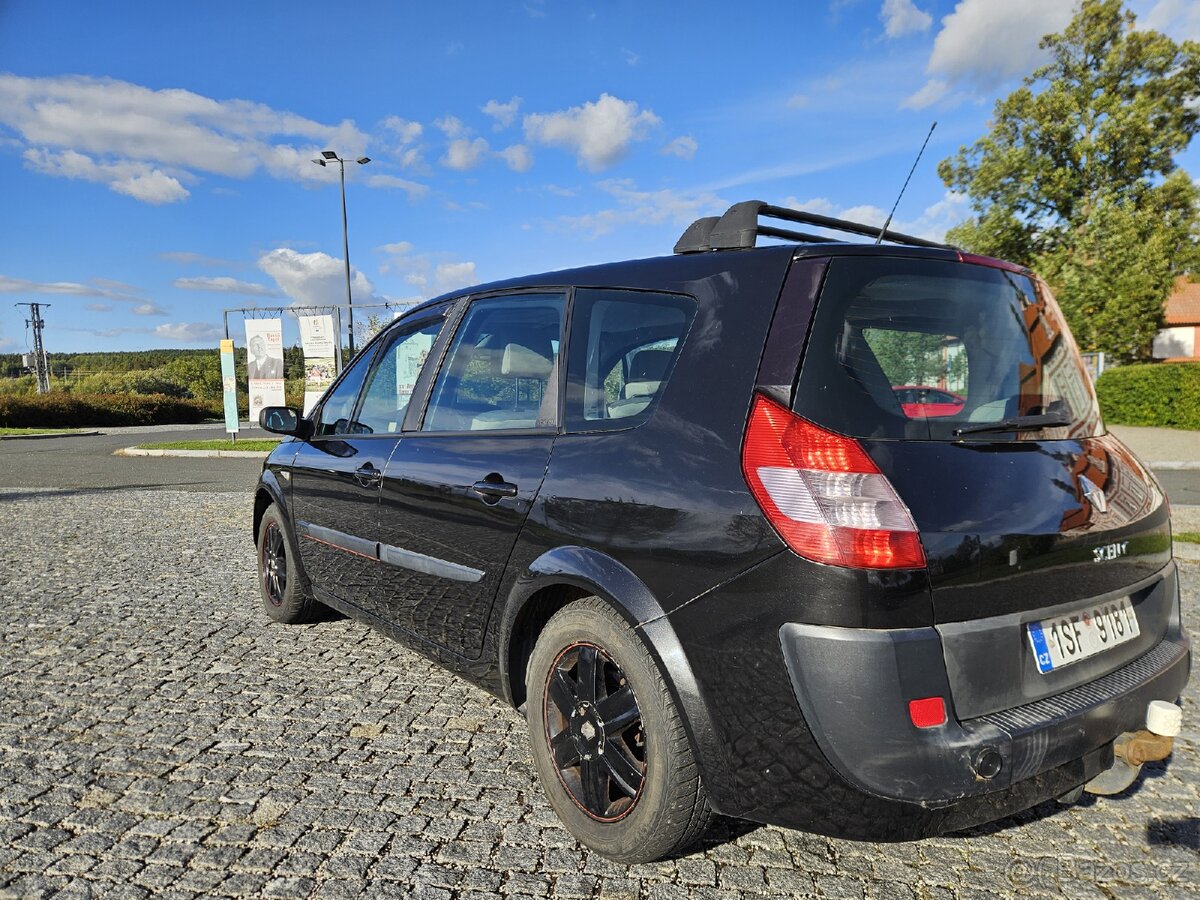 RENAULT GRAND SCENIC 7MÍST - 9