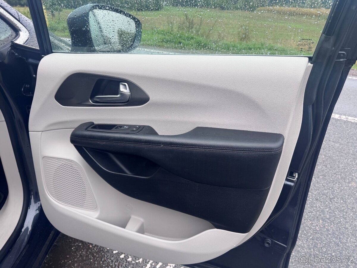 Chrysler Pacifica 3,6 Radar Adaptemp L 2020 Odpočet  DPH - 9