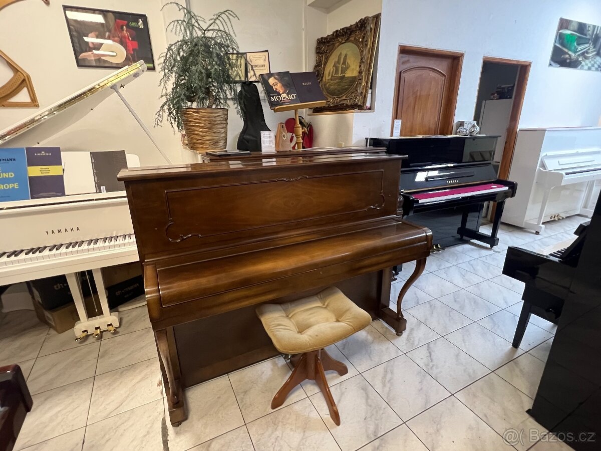 Steinway & Sons mod. Z 114 , opus. 380140, záruka 2 roky - 9