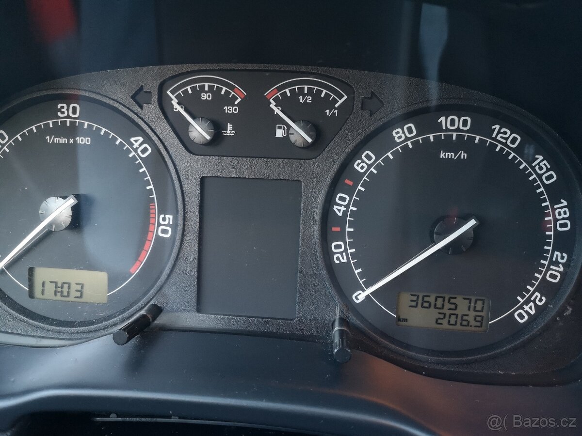 Škoda Octavia 1.9 TDi 74 kW Tour ČR. Rok 2010 - 9