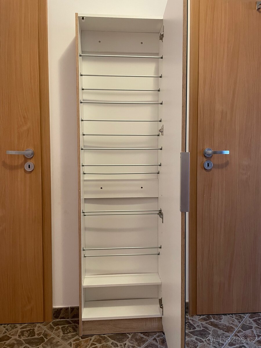 Úzký botník se zrcadlem - 9