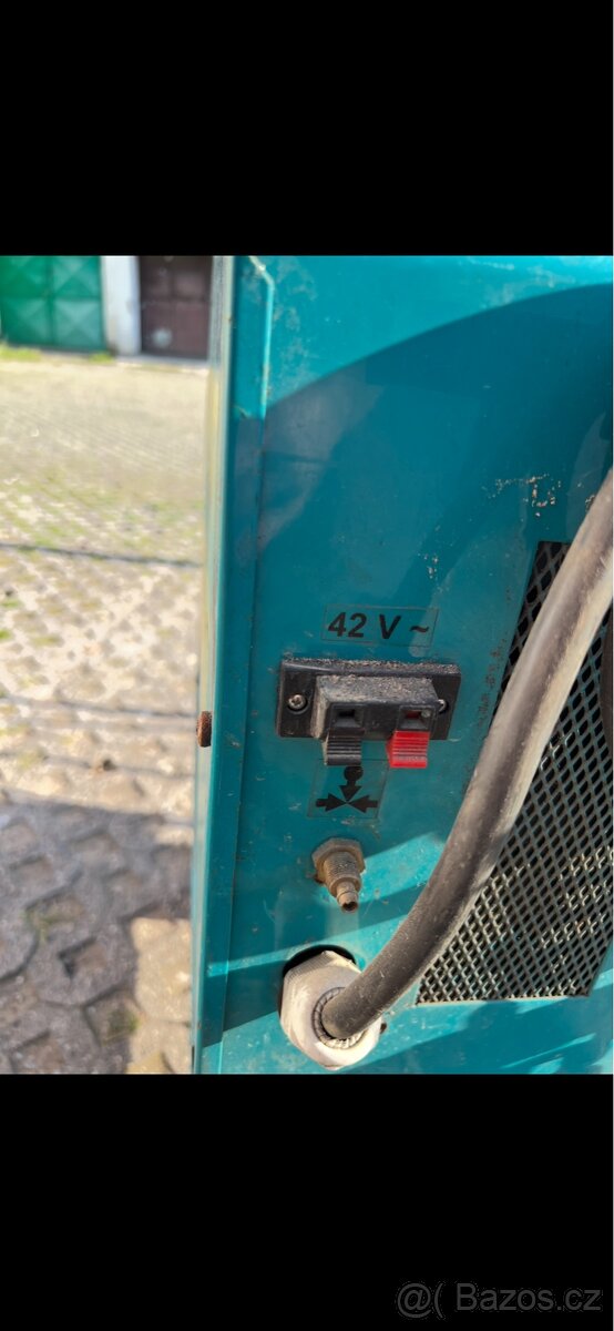 Průmyslový CO₂/MAG svářecí poloautomat Compact C428WN n1 - 9