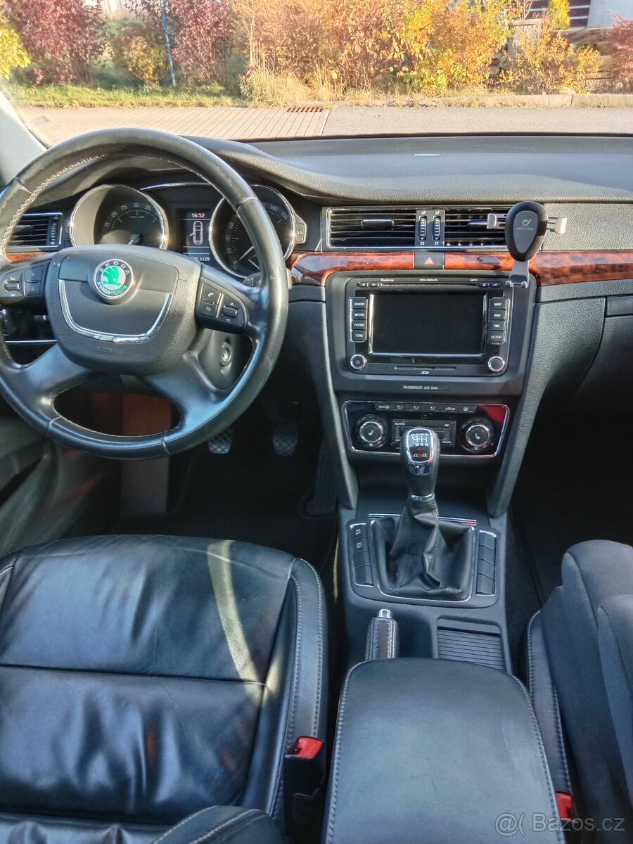 Superb 2 125kw 4×4 - 9