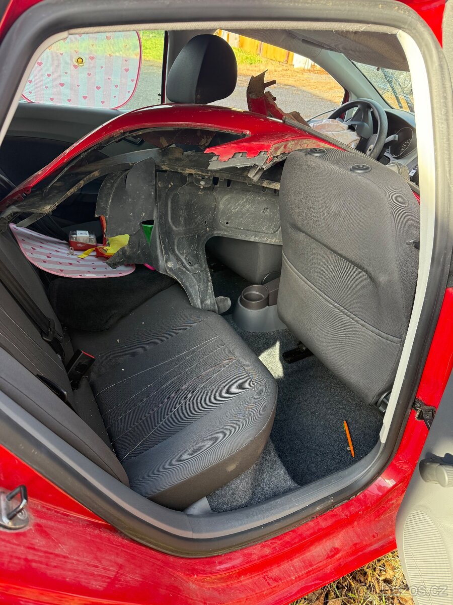 Prodám Seat Ibiza 1.4, 16V, 63kw na ND - 9