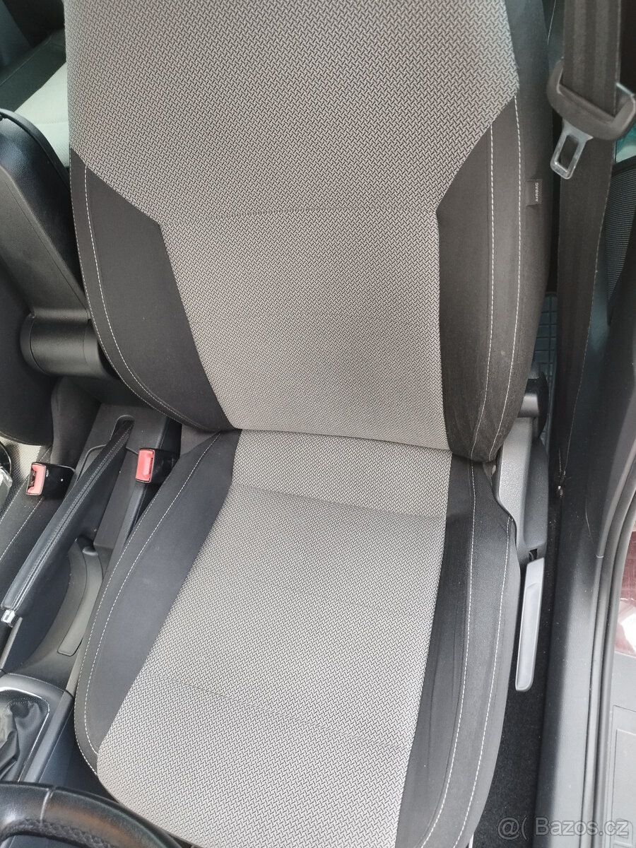 Škoda Rapid 1,2 TSI 77 kW, 115 tis. km, nové rozvody - 9