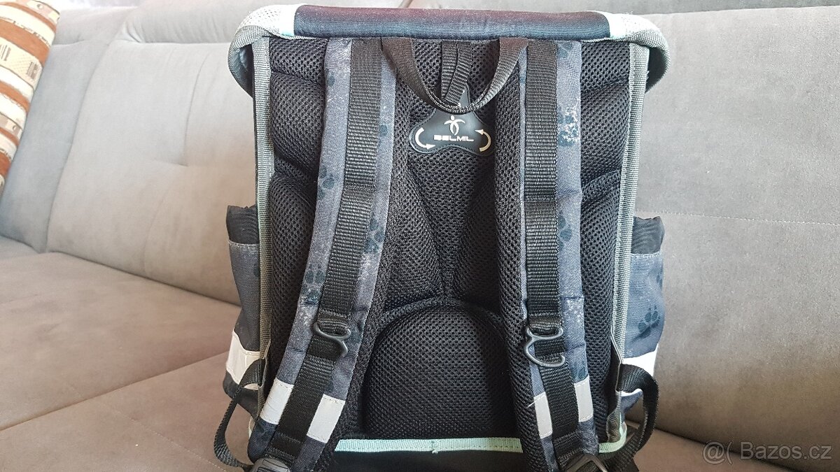 Aktovka svítící s vlkem - 9