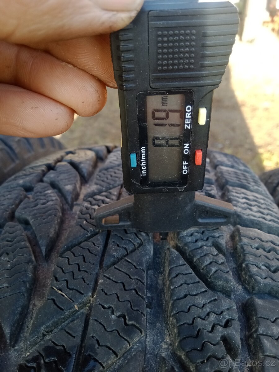 205/70/15 -suzuki Vitara - 9