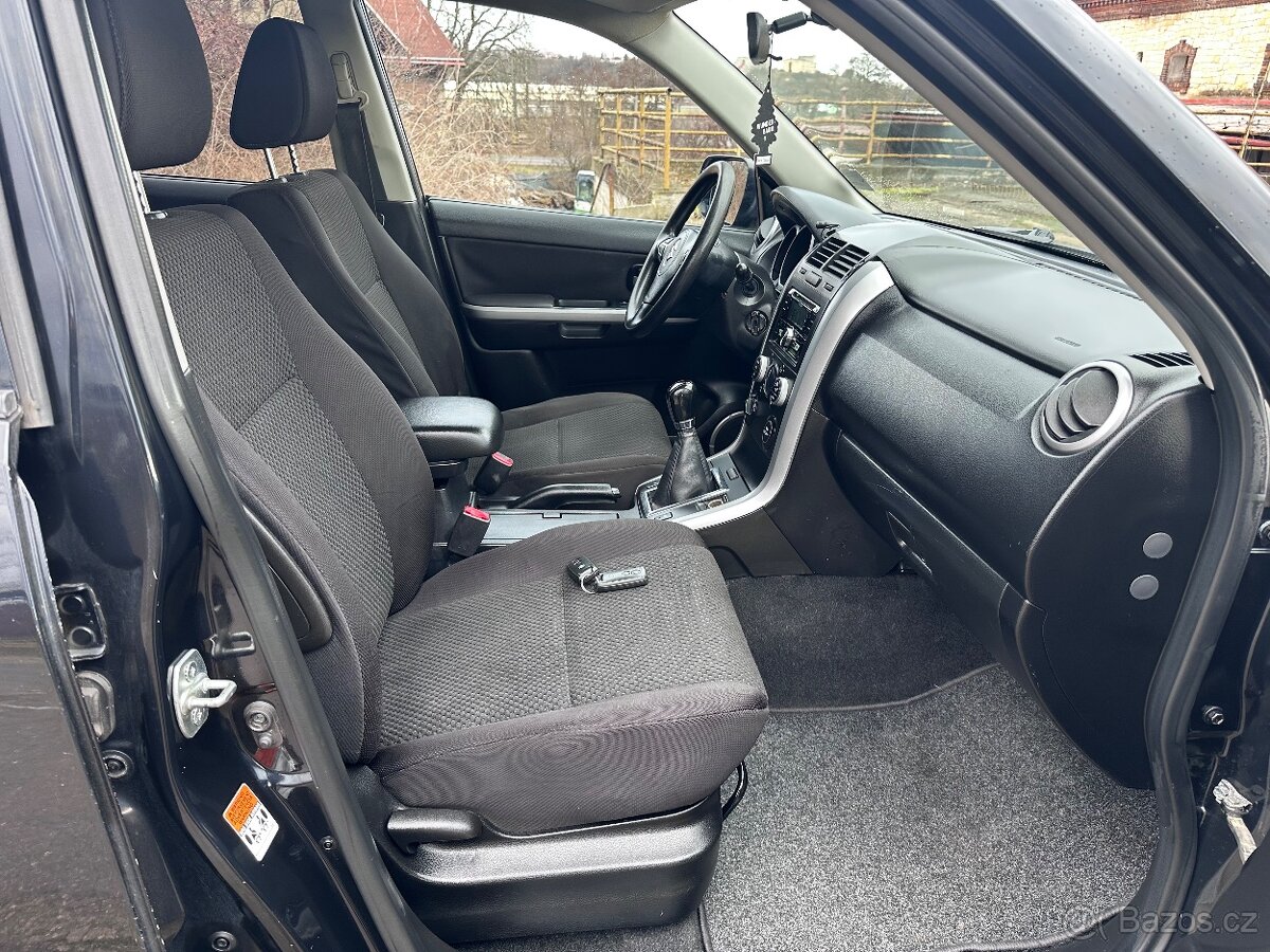 Suzuki Grand VITARA 1,9DDiS 95kw 4x4 - 9