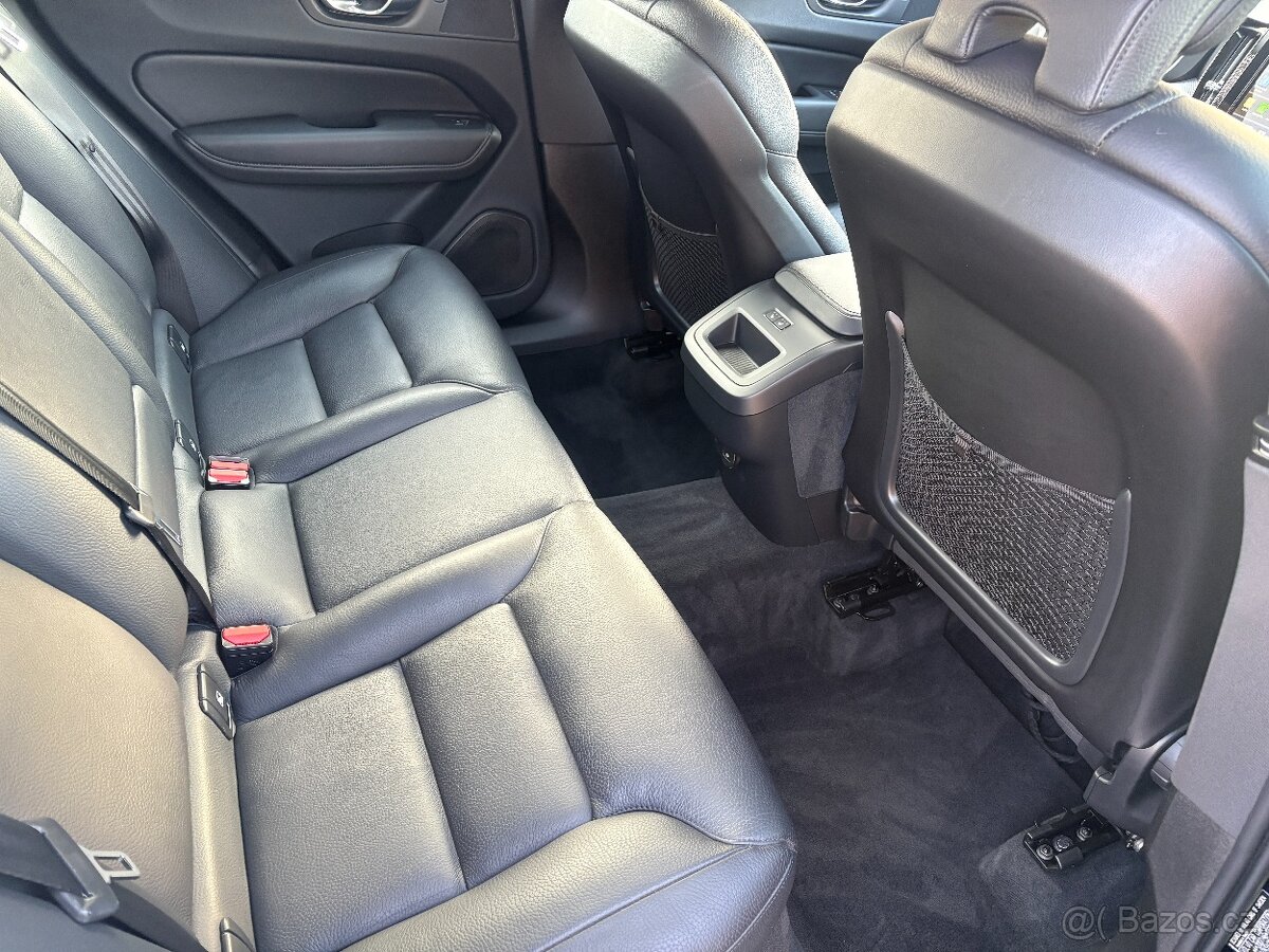 Volvo XC60,2.0B4,4x4,145kW,ČR,DPH,CORE - 9