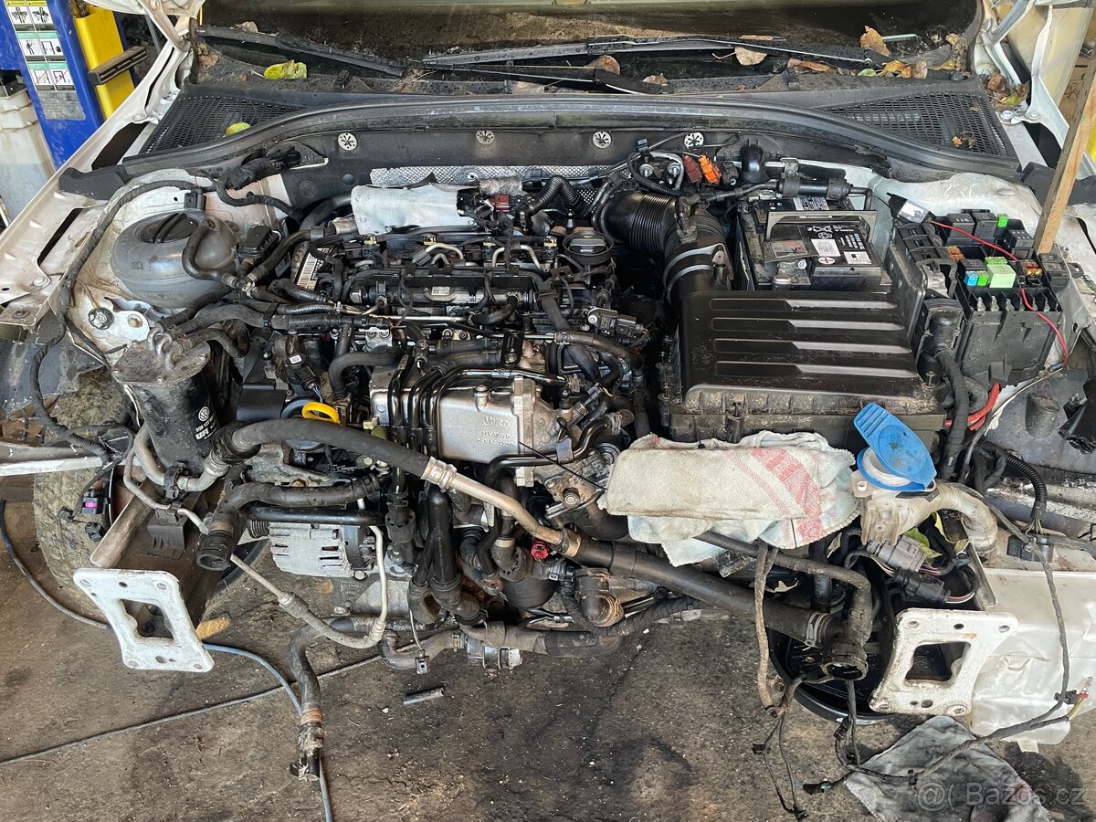 Škoda Octavia 3 RS díly - 9