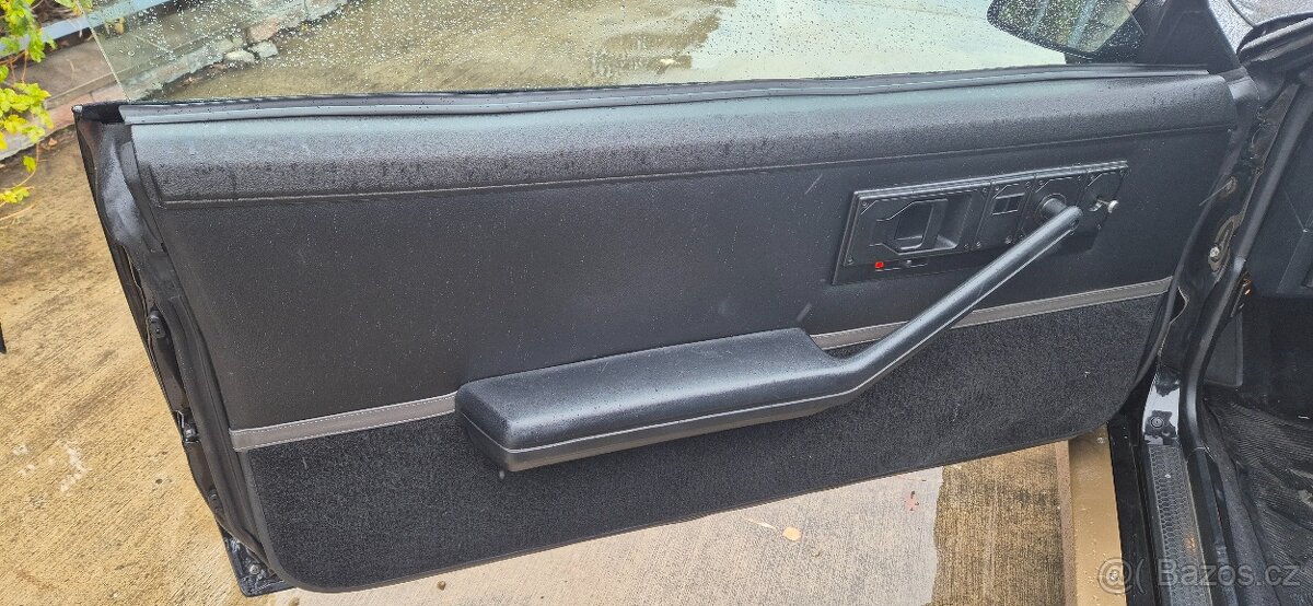 Chevroler Camaro Z28 IROC V8 Targa - 9