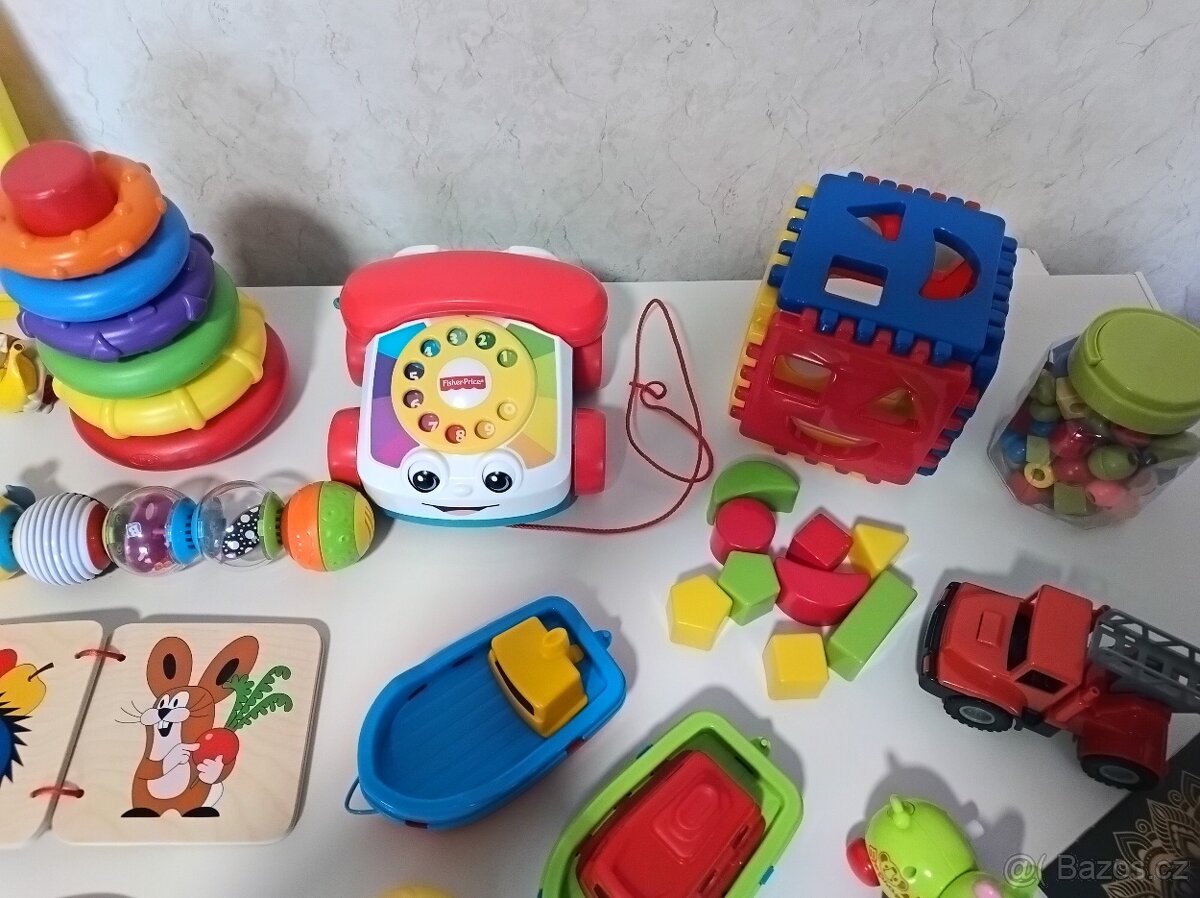 Hračky pro děti, Krteček, lodička, telefon atd. - 9