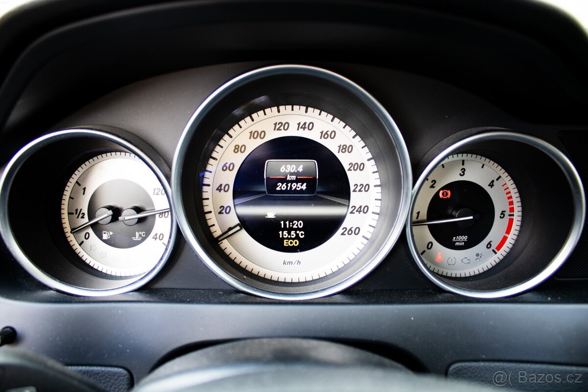 Mercedes-Benz C 200 - 9