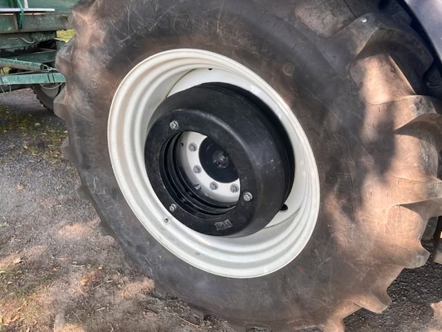 závaží do kol pro traktor New Holland - 9