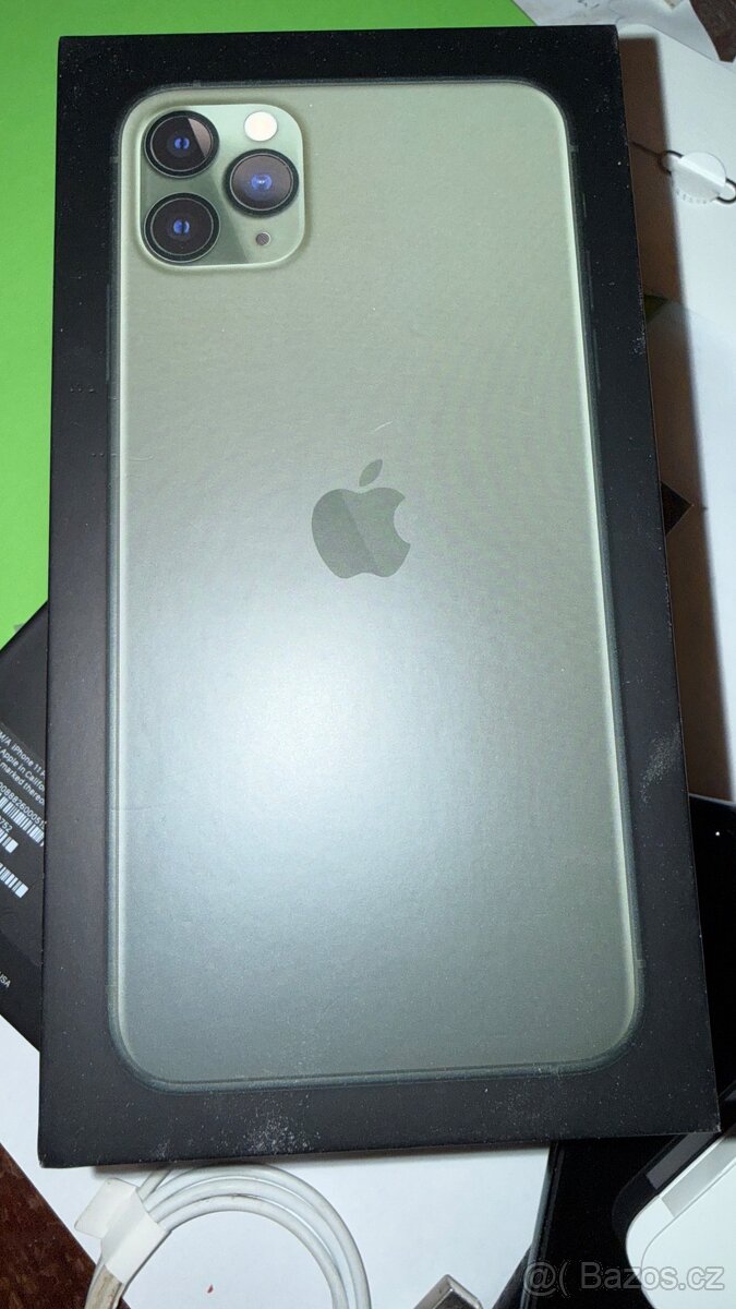 PRODÁM IPhone 11 Pro Max 256 GB Midnight Green - 9