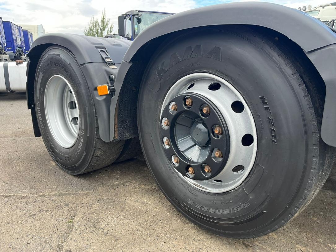 Volvo FH13 440 6x2 62t AUTOMAT EURO V 2 ks - 9