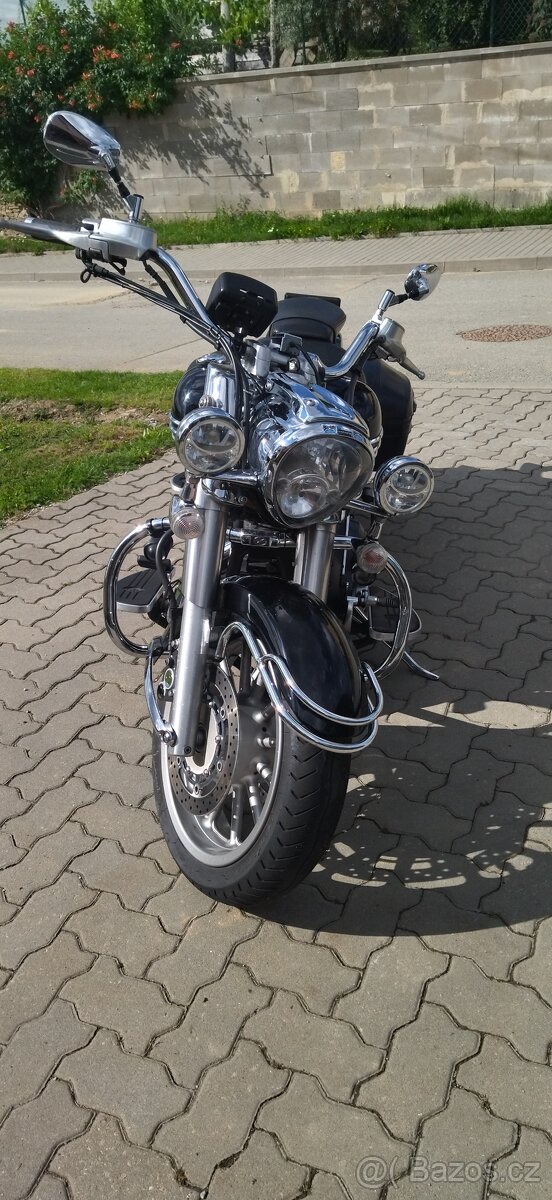 Yamaha XV 1900 Midnight Star - 9