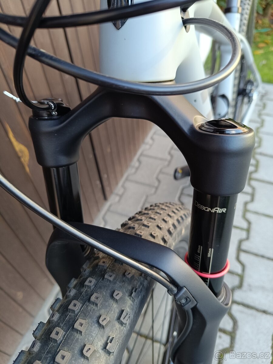 TREK PROCALIBER 9.8. - vše karbon vel.: M/L - 9