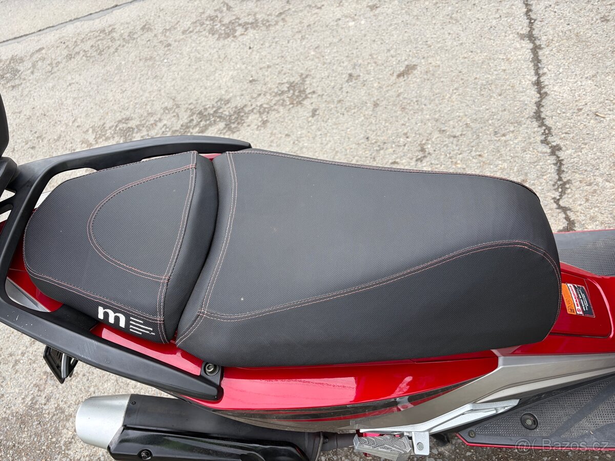 Motorro Monza 125i - 9