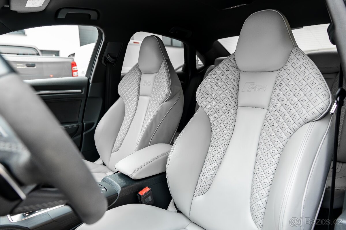 Audi RS3 Limousine 2.5 TFSI Quattro - 9