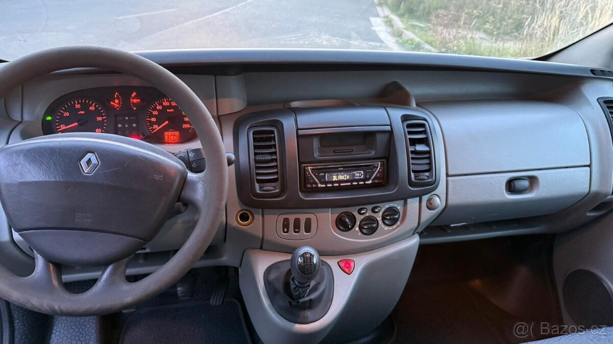 Renault Trafic 1.9dci 74kW - 9