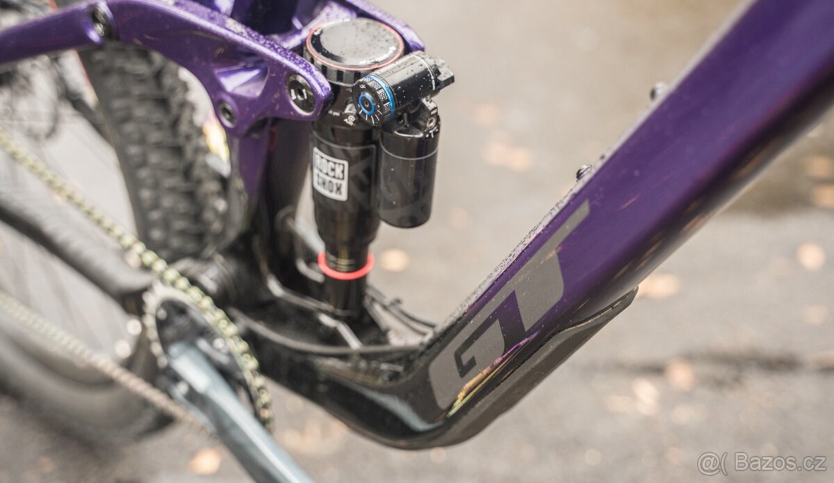 2024 ZÁNOVNÍ GT SENSOR CARBON PRO - 9