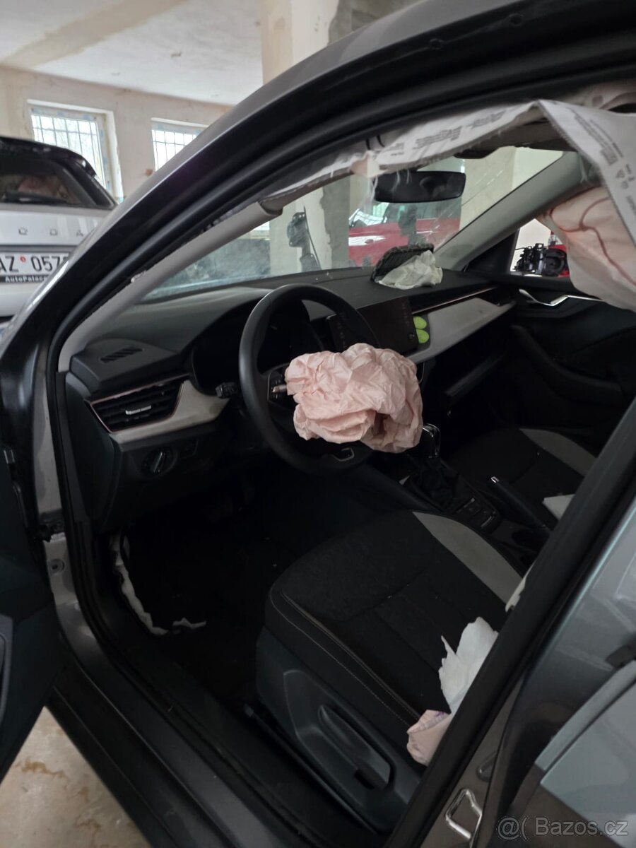 ŠKODA SCALA 1.0 TSI DSG / 2025/ POJÍZDNÉ / DPH - 9