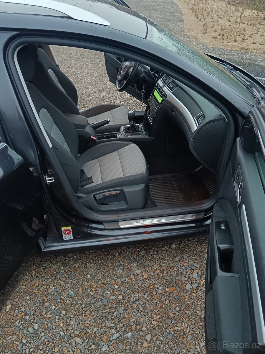 Prodám Škoda Superb II Kombi - 9