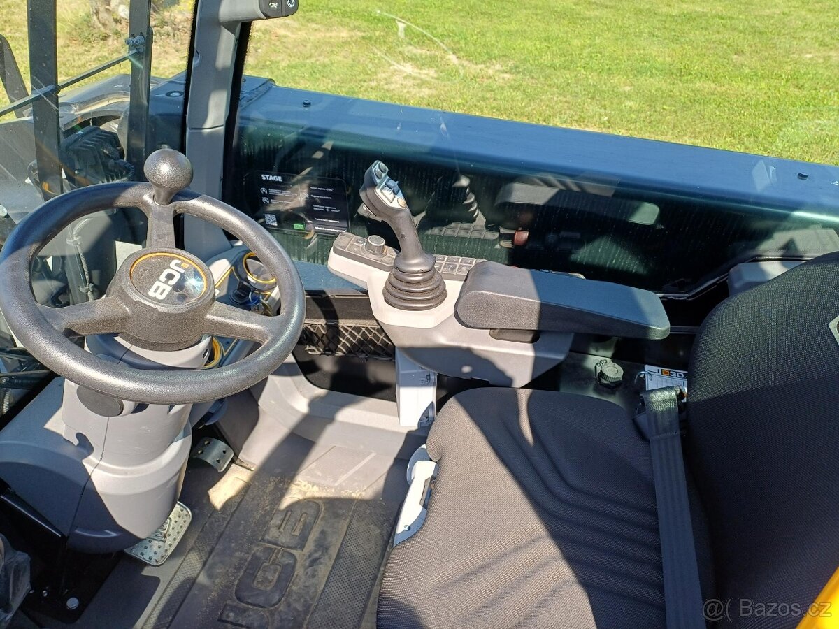 Vysokozdvižný vozík JCB TELETRUK - 9