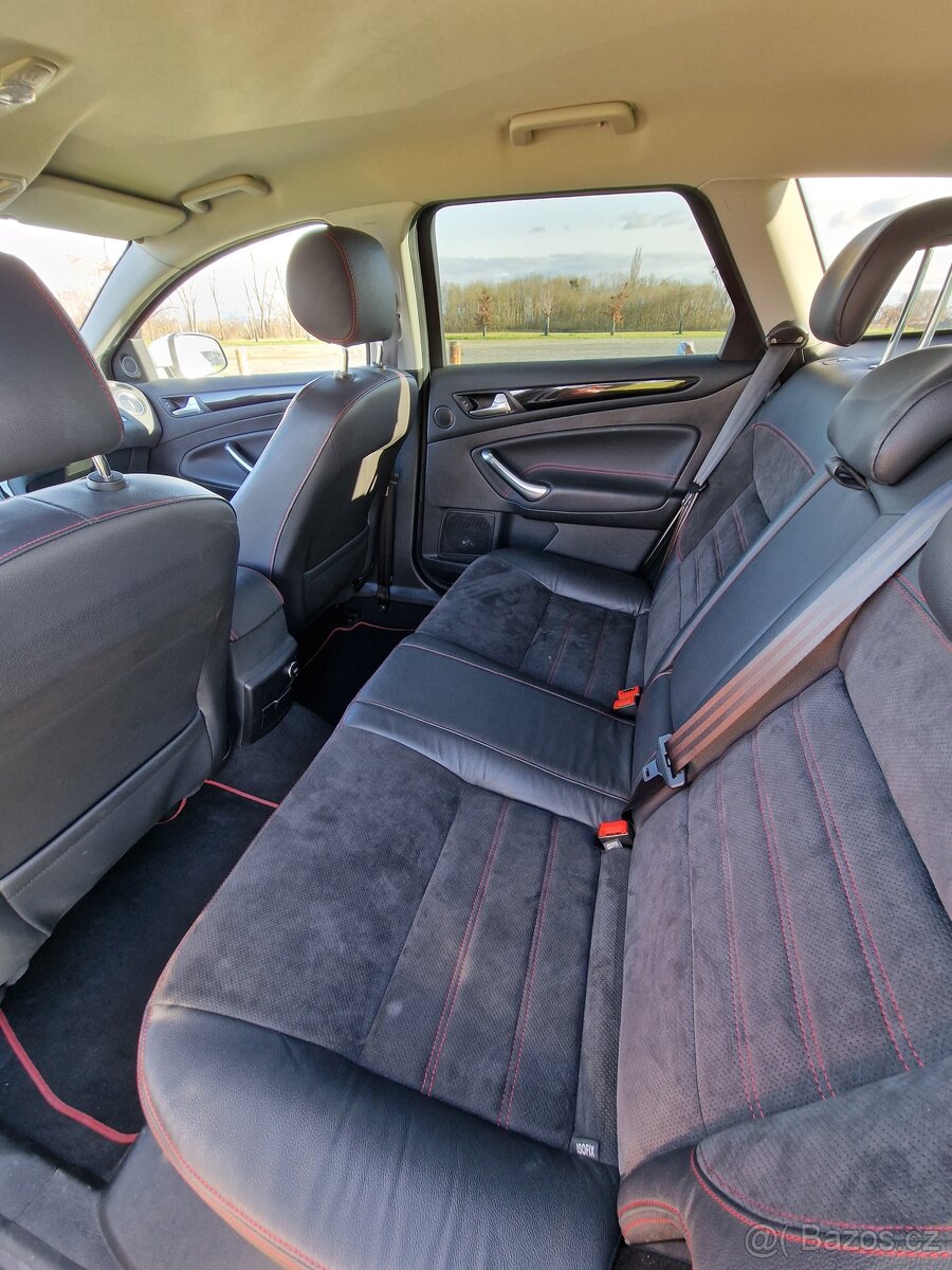 Ford Mondeo ST-LINE 2.2 TDCi 147 kW TOP STAV, GARÁŽOVANÉ - 9