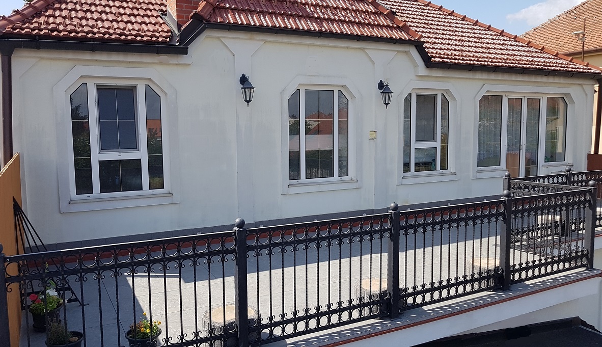 Byt 3+1+ pracovna I. kat. v RD v Židlochovicích - 9