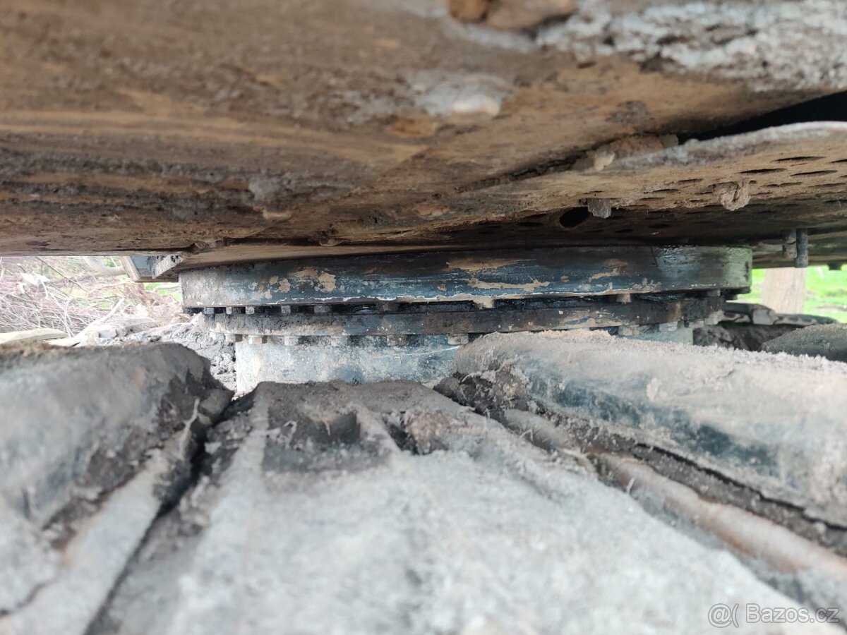 Pásový bagr HITACHI ZX210 LC-3 - 9