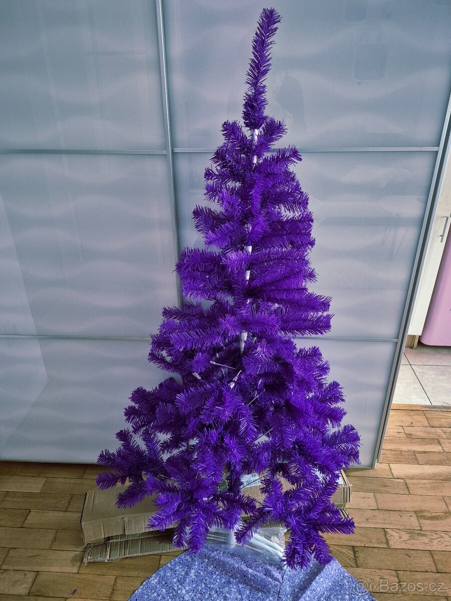 Nový vánoční stromek 150 cm a koberec pod stromek - 9