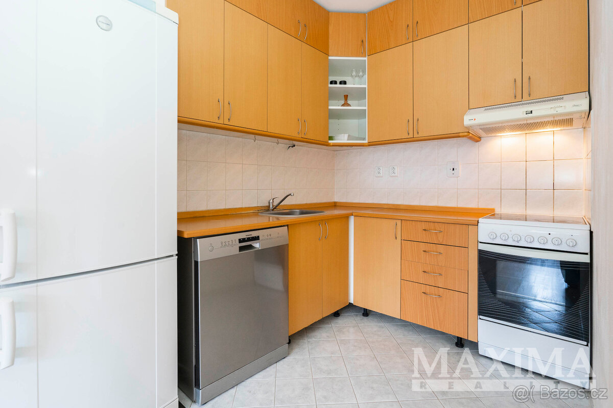 Byt 2+1 o ploše 61 m2 - Karlovy Vary, Drahovice - 9