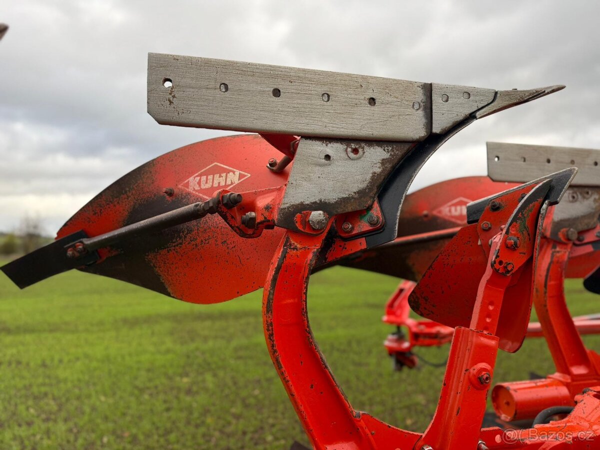 pluh Kuhn Vari Leader hydraulicky jištěný - 9