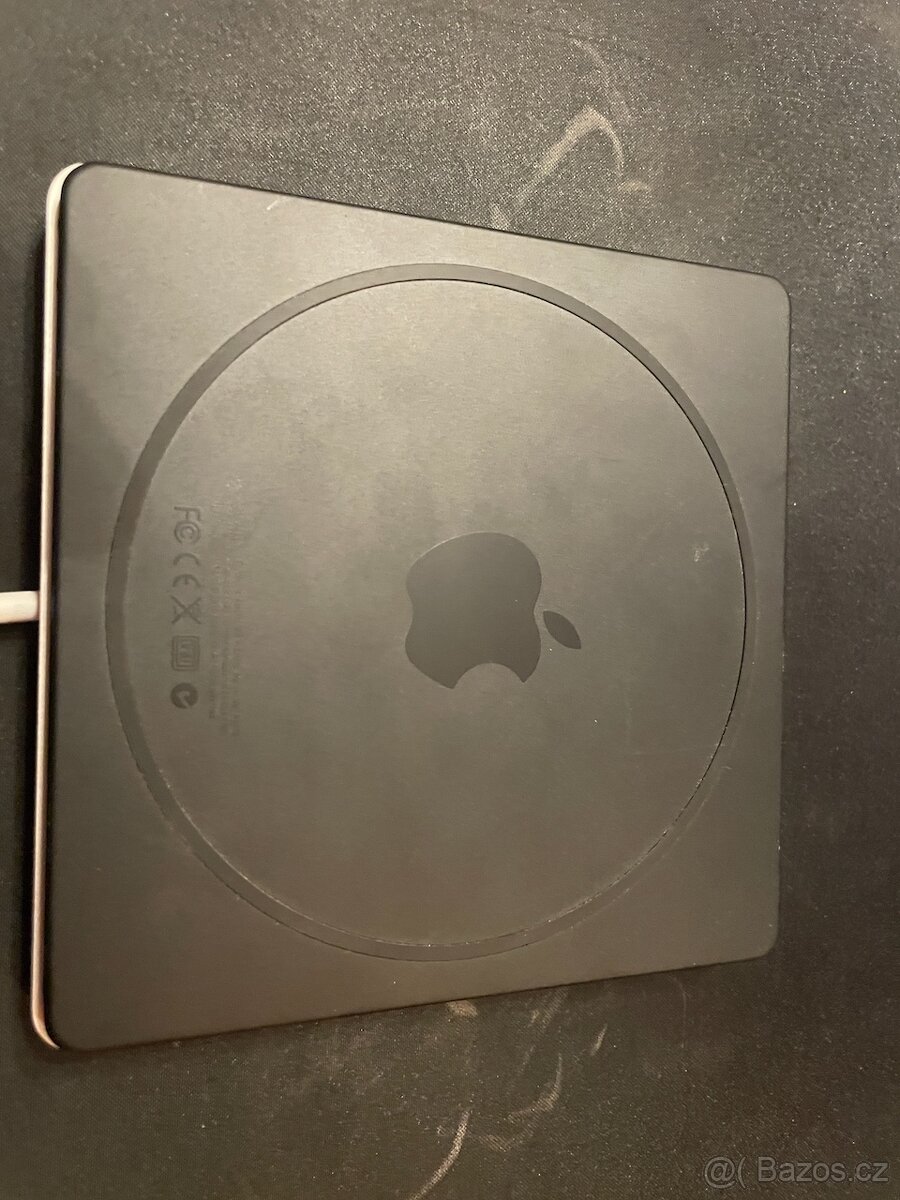 Prodám MacBook Pro 13',3' (2015) i5/16GB/256ssd/NOVÁ BATER - 9