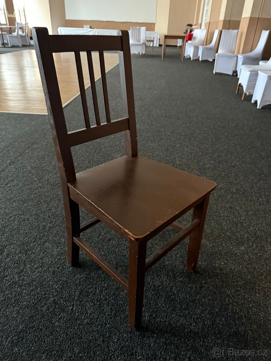 Stoly a židle - 9