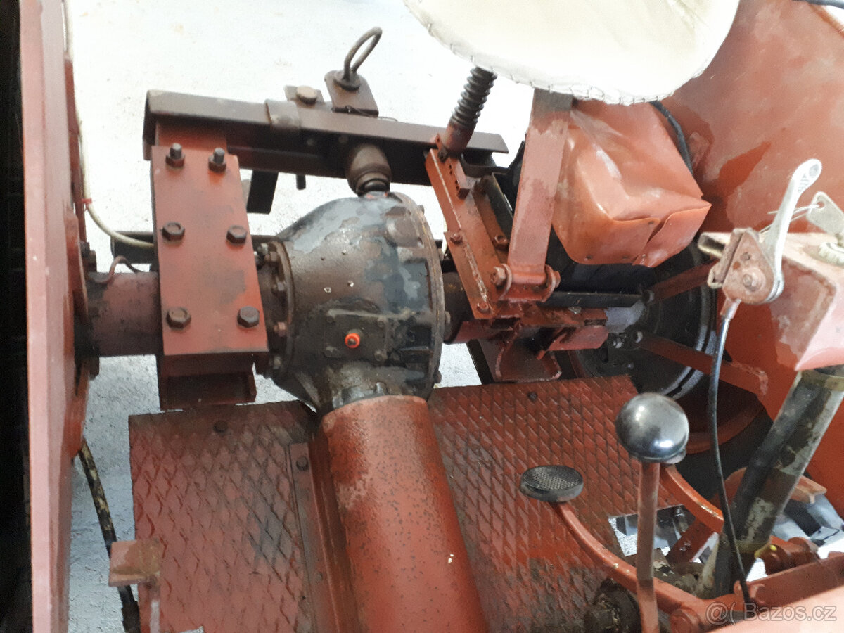 Malotraktor domácí výroby - 9