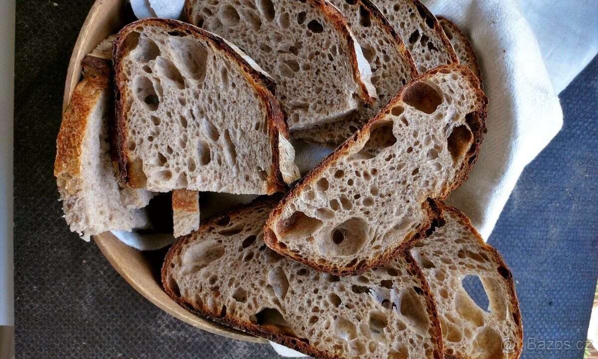 HNĚTAČ TĚSTA VULKAN - 9