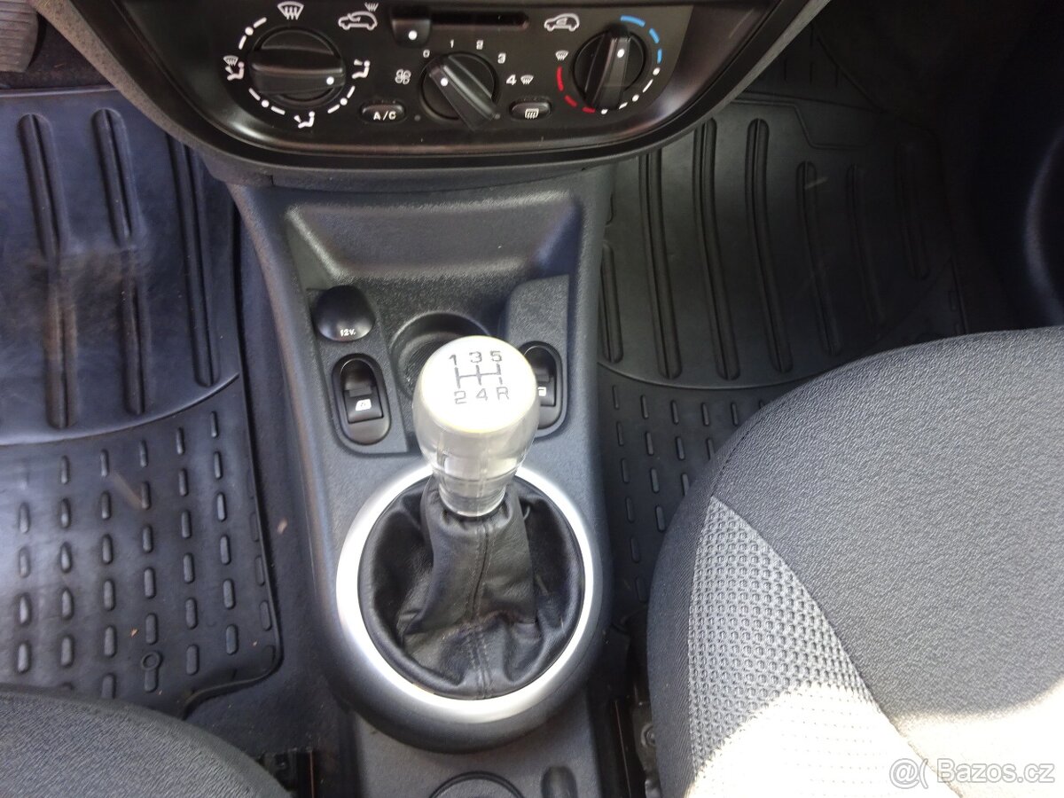 Citroen C3 1.4i r.v.2007 (54 kw) Koupeno v ČR - 9