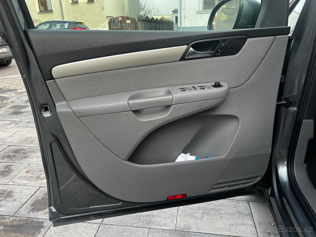Prodám Seat Alhambra Style 2.0TDI 103 kw,R 2014 - 9