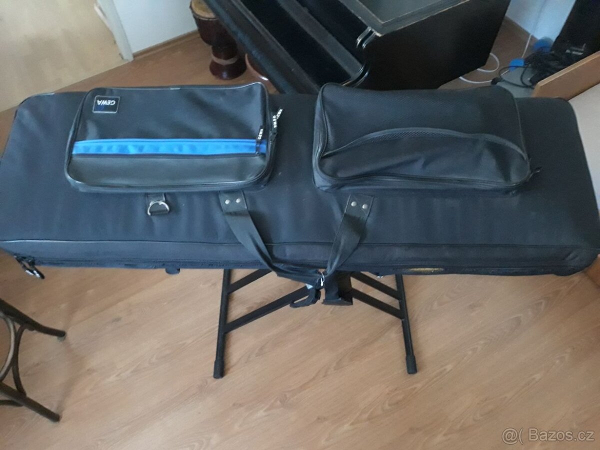 Yamaha DGX-305 portable grand - 9