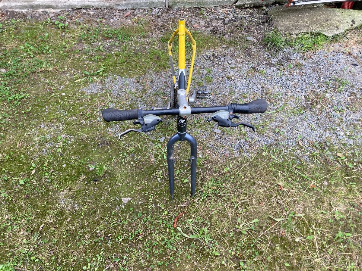 rám na kolo + obě dvě kola - 9