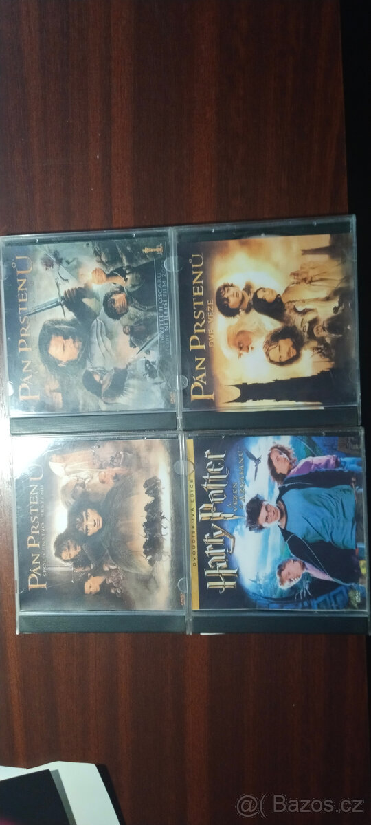 CD a DVD různých žánrů a ročníků. - 9