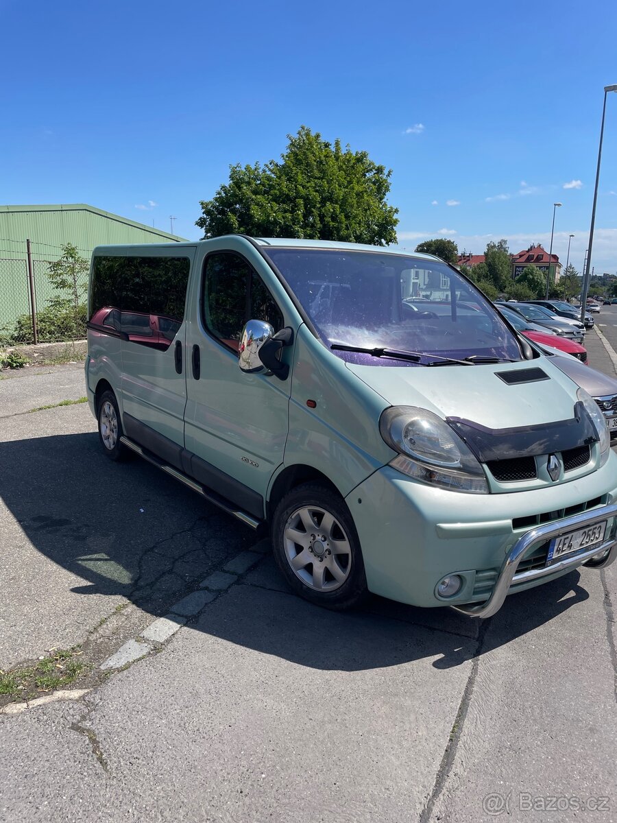 Renault TRAFIC 1,9 minibus 9míst - 9