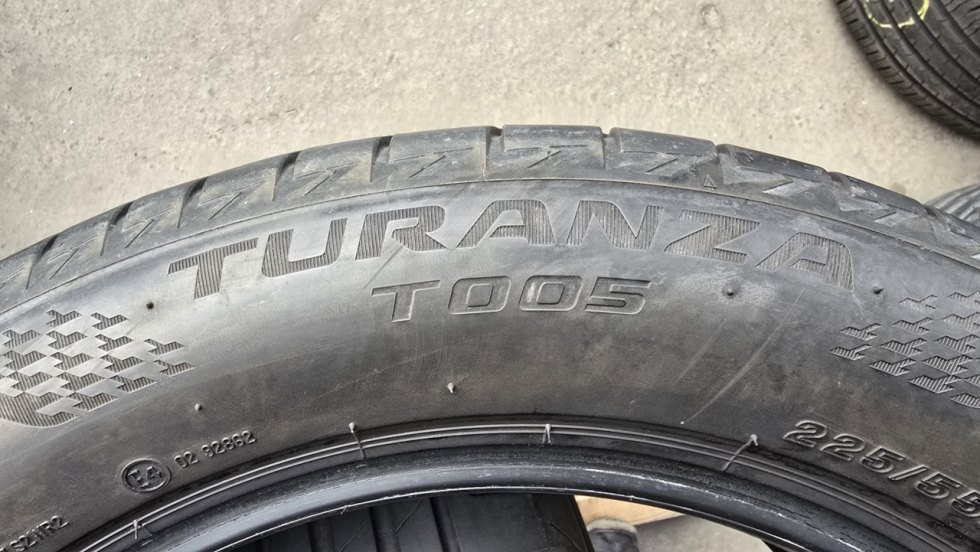 Letní pneu 225/55/17 Bridgestone - 9