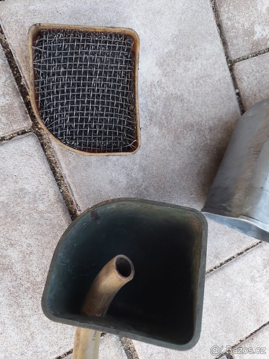 Jawa 50 pionyr - hliníkový filtrbox, první typ, rok 1962, 63 - 9