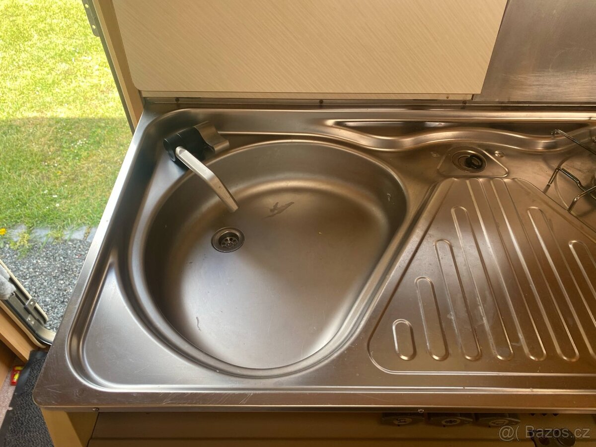 Dethleffs Camper 450/ 100 km/h - 9